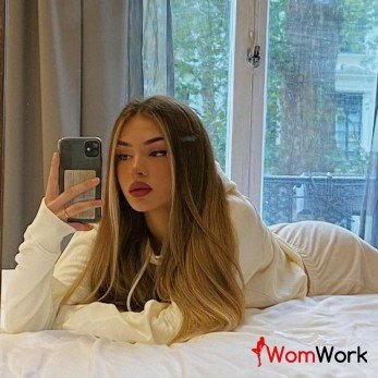 Работа для девушек в центре Киева